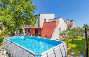 3 Bedroom Lovely Home In Pula